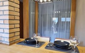 Lindo loft decorado no centro c/ garagem